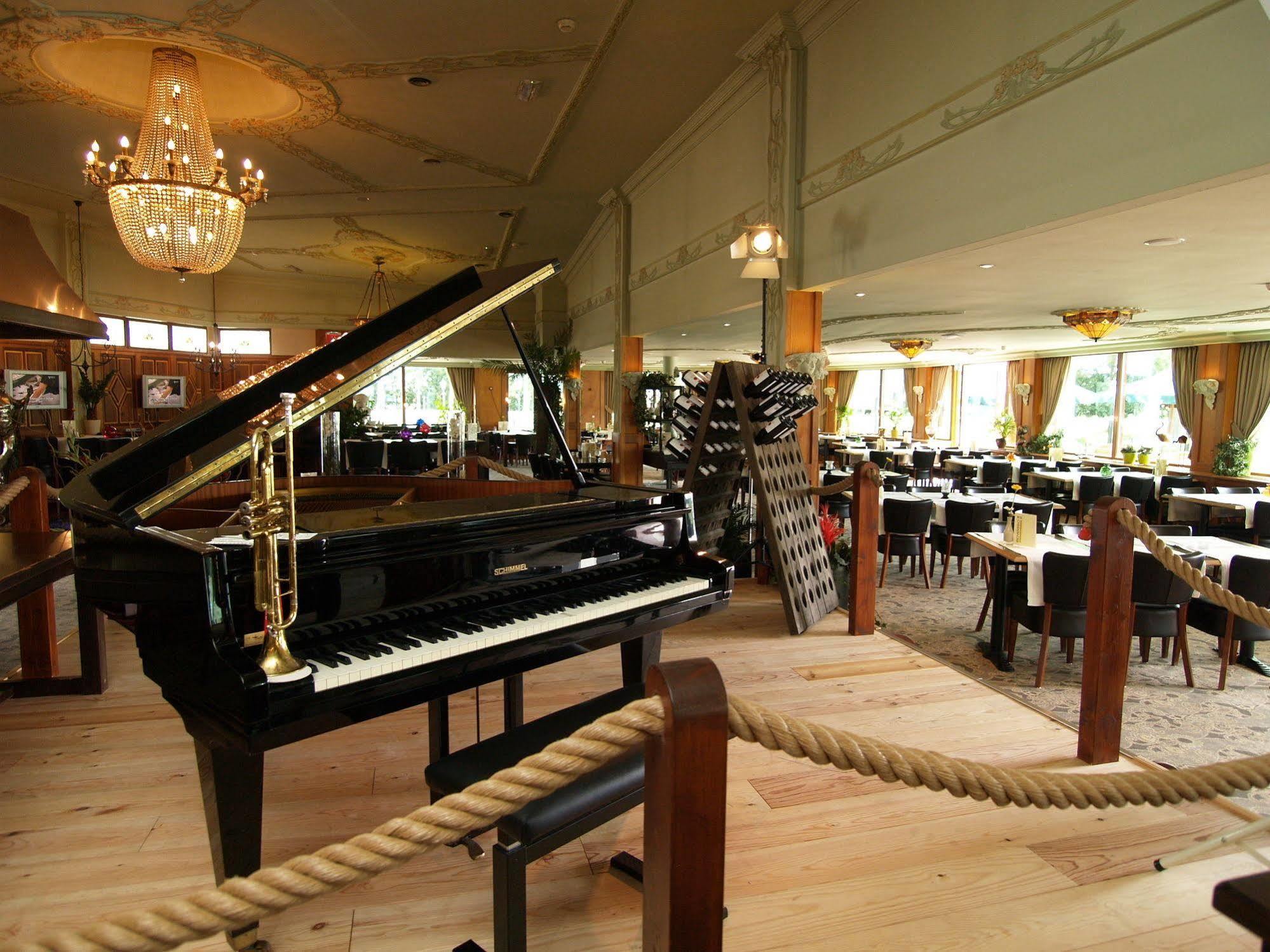 Amicitia Hotel Sneek Zewnętrze zdjęcie
